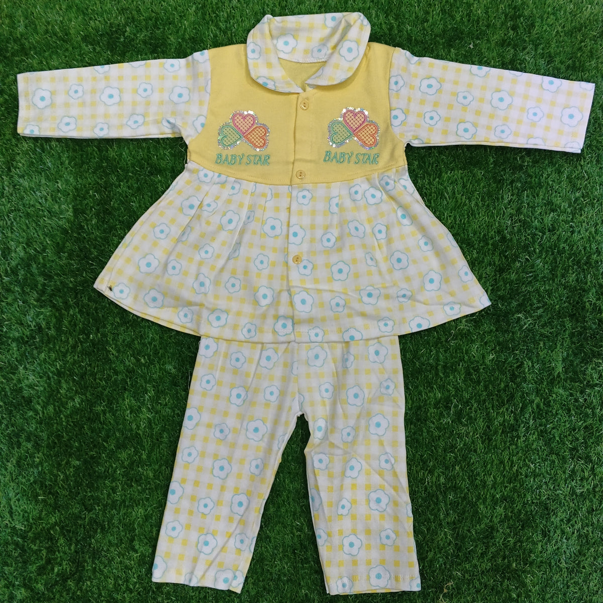 All-Season Checkered Floral and Star Design Top with Pants